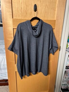 Banana Republic Heathered Navy Pullover